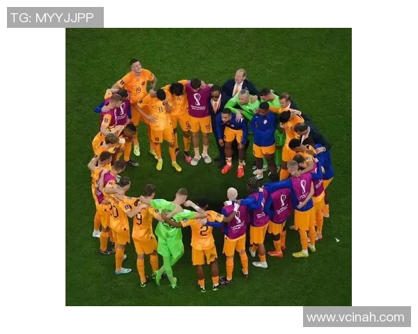 荷兰足球巨星全解析 从历史传奇到当代天才球员的精彩回顾 荷兰足球巨星全解析 从历史传奇到当代天才球员的精彩回顾