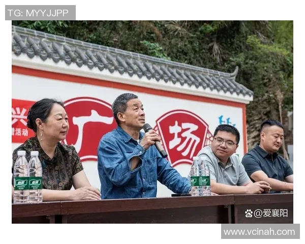 足球巨星荣耀回馈故乡热心公益助力家乡振兴发展 足球巨星荣耀回馈故乡热心公益助力家乡振兴发展